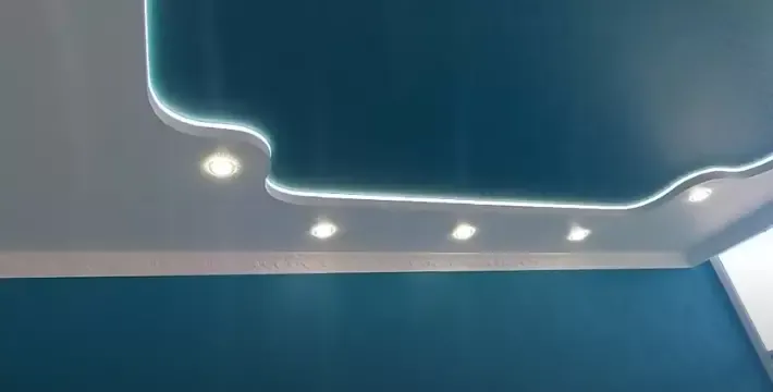 Фактурный натяжной потолок с подсветкой — Новочеркасск, Ростовский выезд, 13а, фото 2